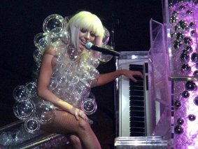 ladygagapleasegogo