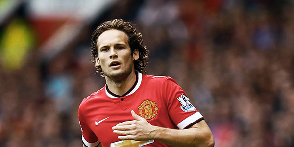 Man Utd Players Diving All Over The Pitch